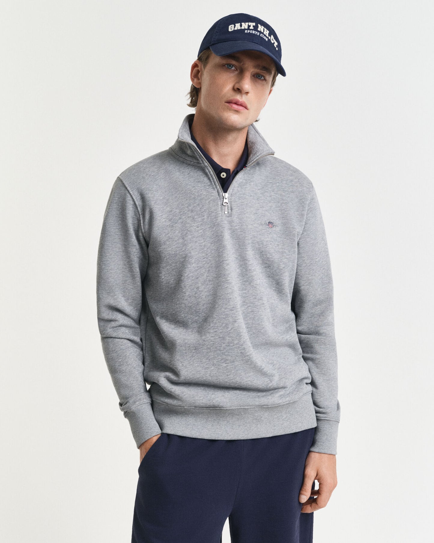 Shield Half-Zip-Sweatshirt