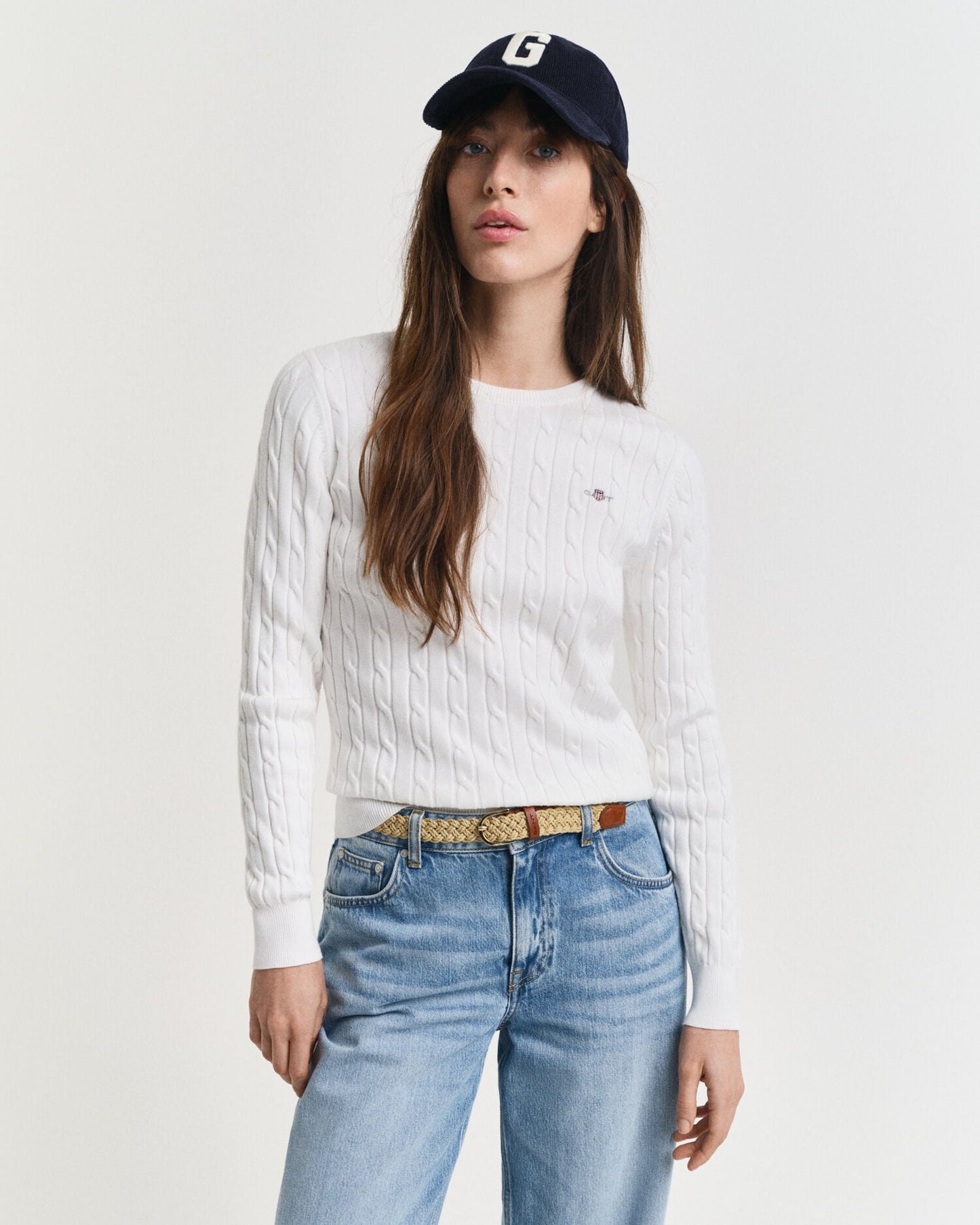 Pullover aus Stretch-Baumwolle mit Zopfmuster und Rundhalsausschnitt