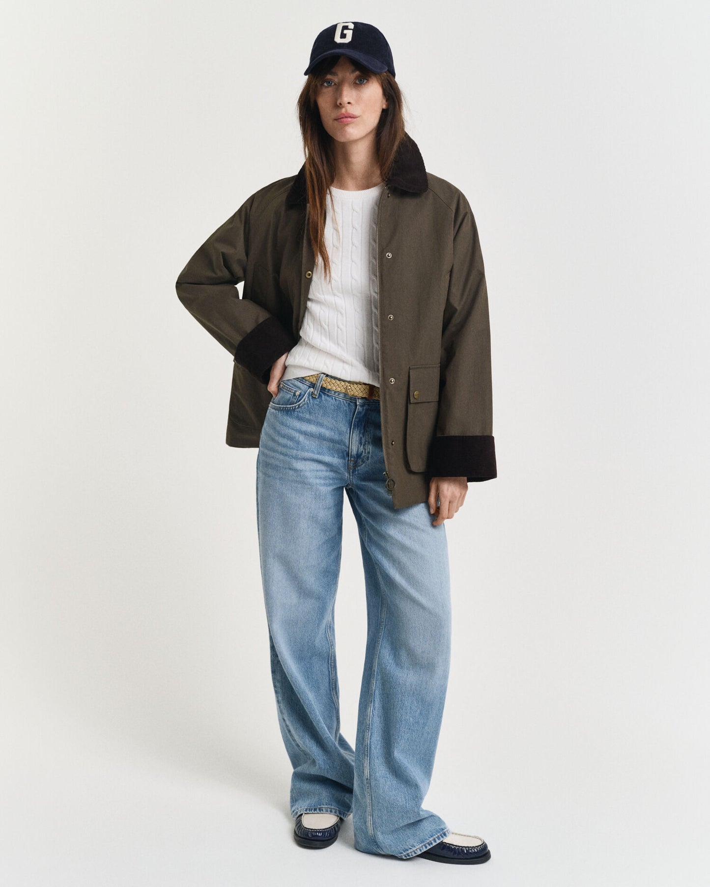 Pullover aus Stretch-Baumwolle mit Zopfmuster und Rundhalsausschnitt