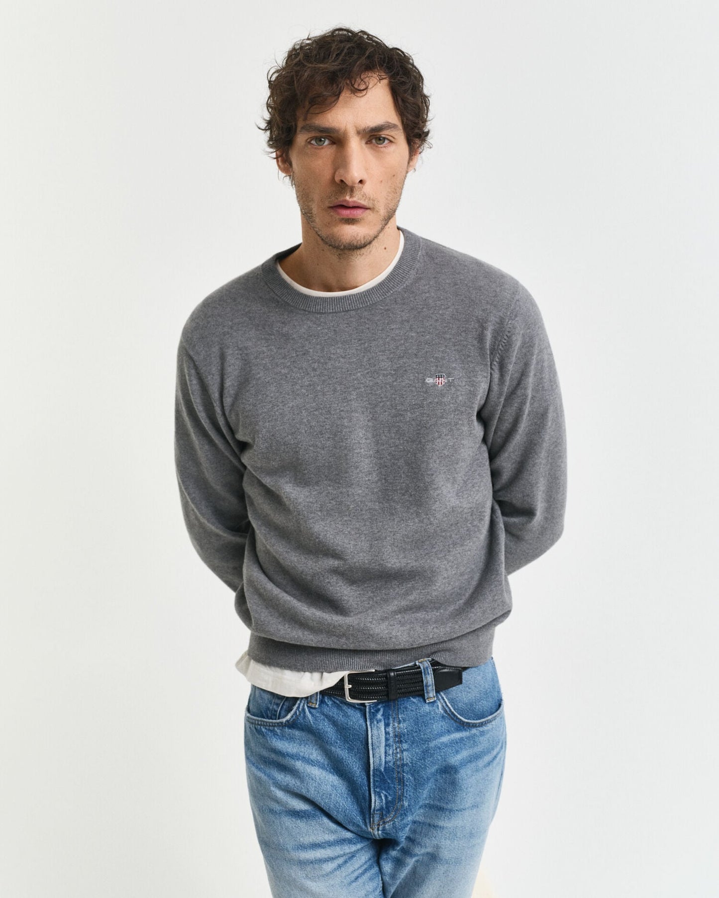 Klassischer Baumwollpullover mit Rundhalsausschnitt