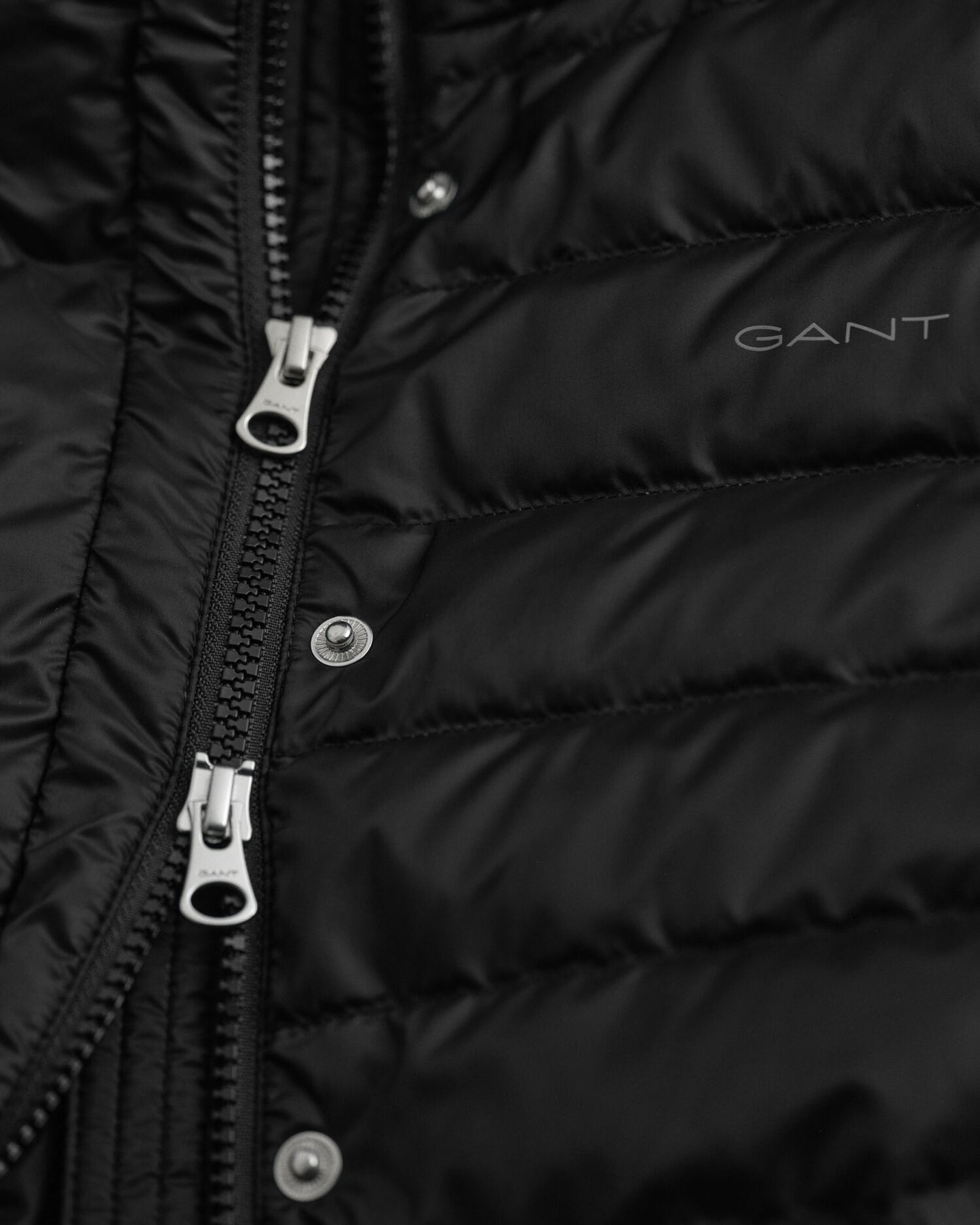 Leichte Daunenjacke