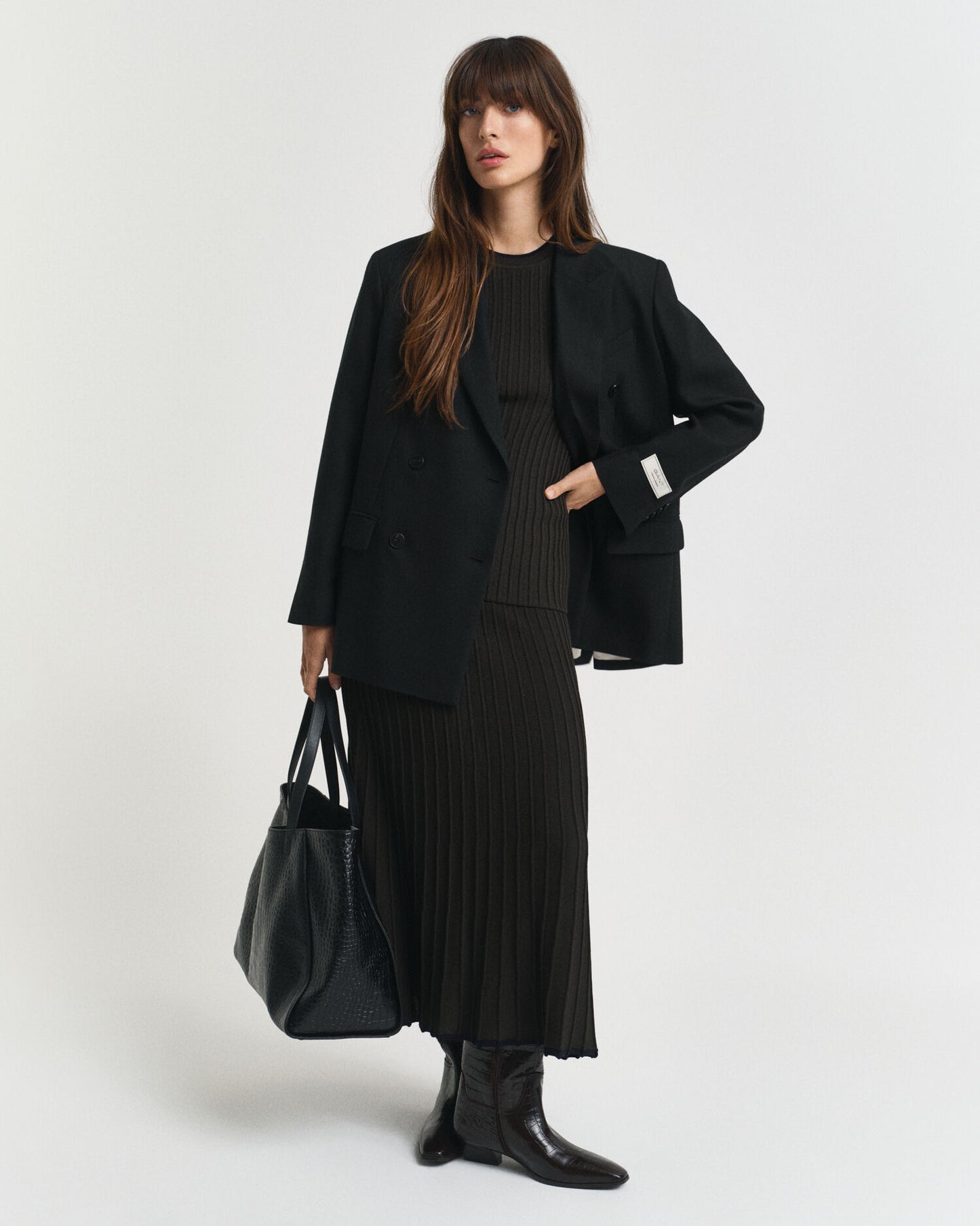 Gerippter Kurzarm-Pullover mit Kontrastdetails