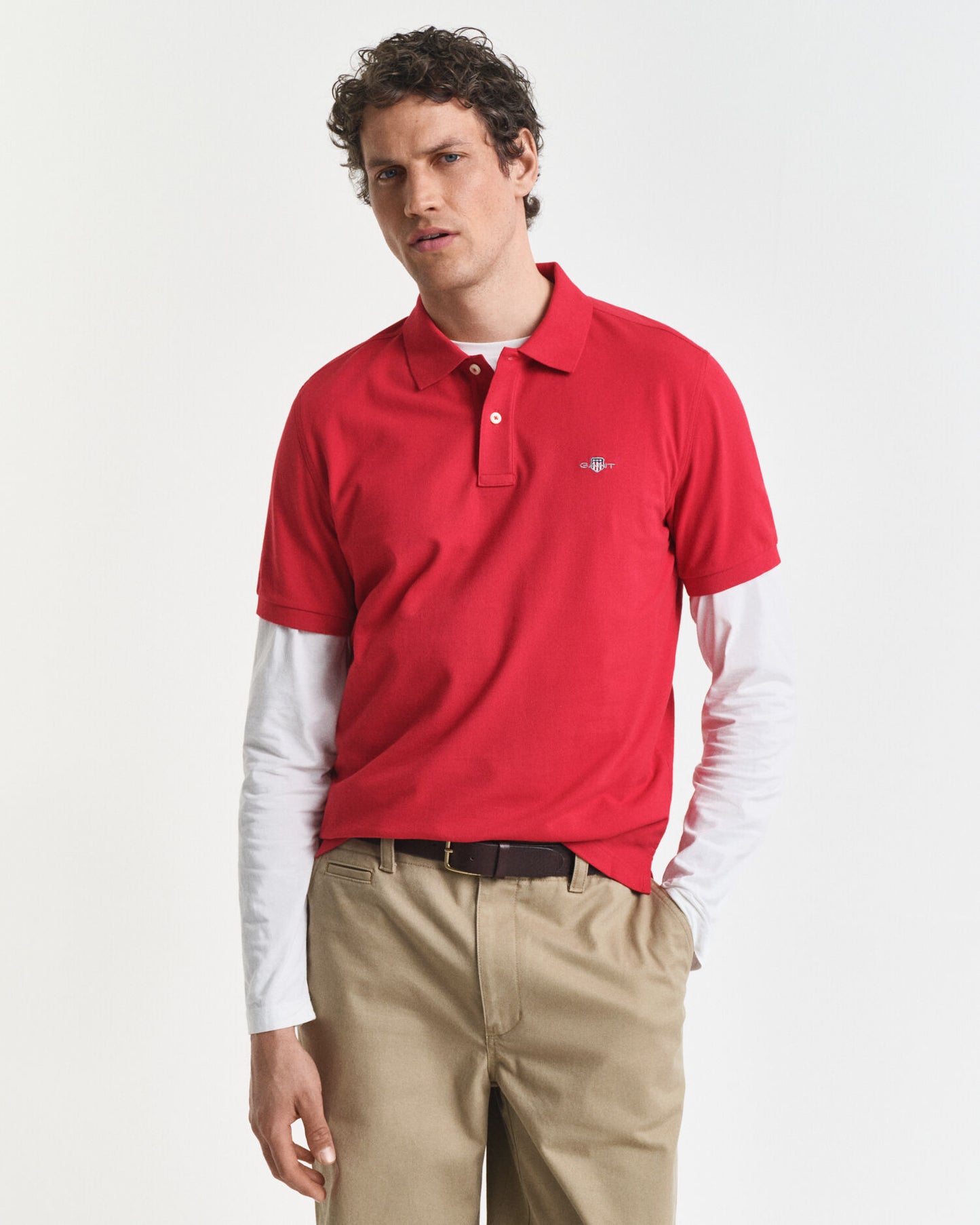 Regular Fit Polohemd mit Schild-Logo aus Piqué