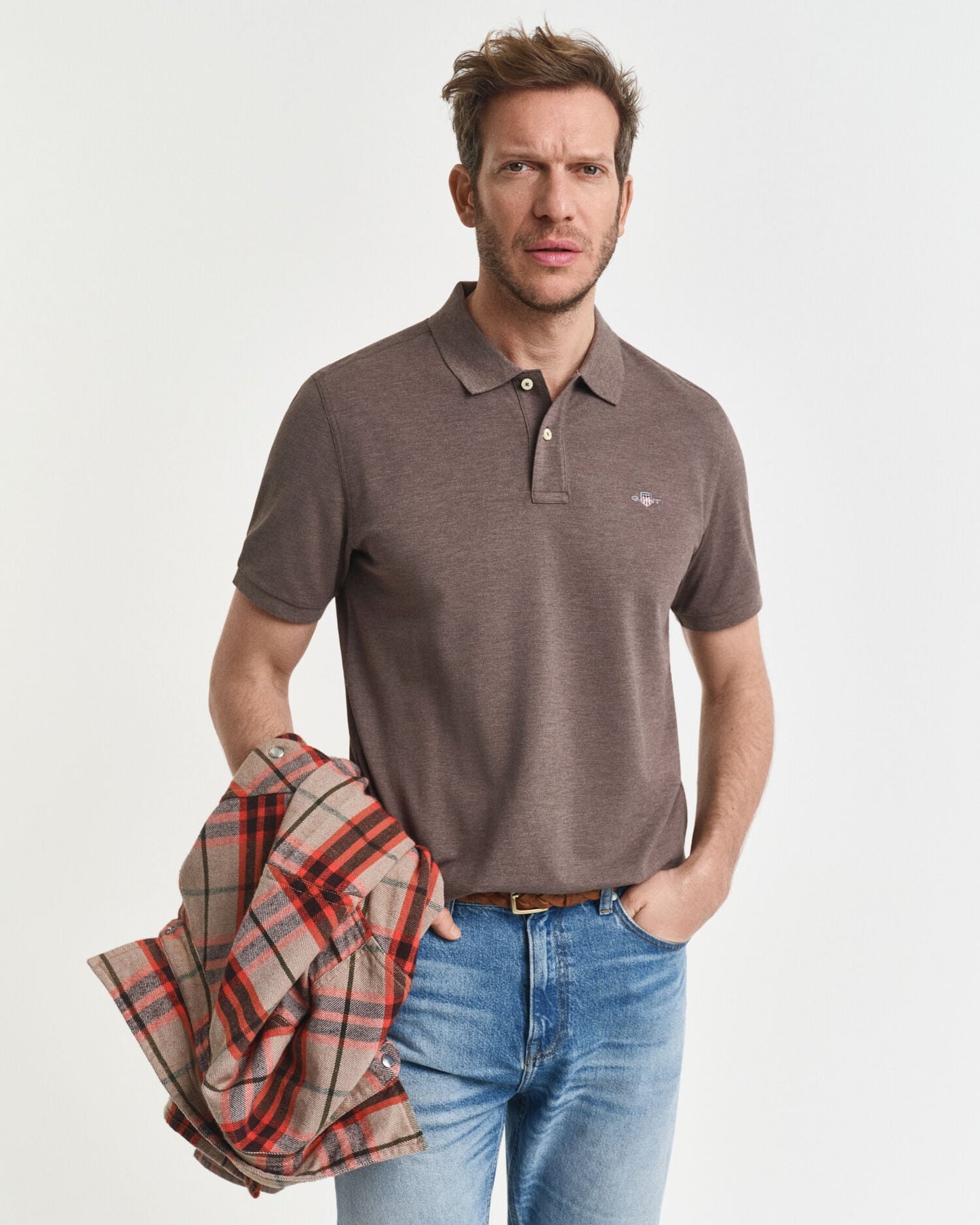 Polo en piqué coupe droite à écusson