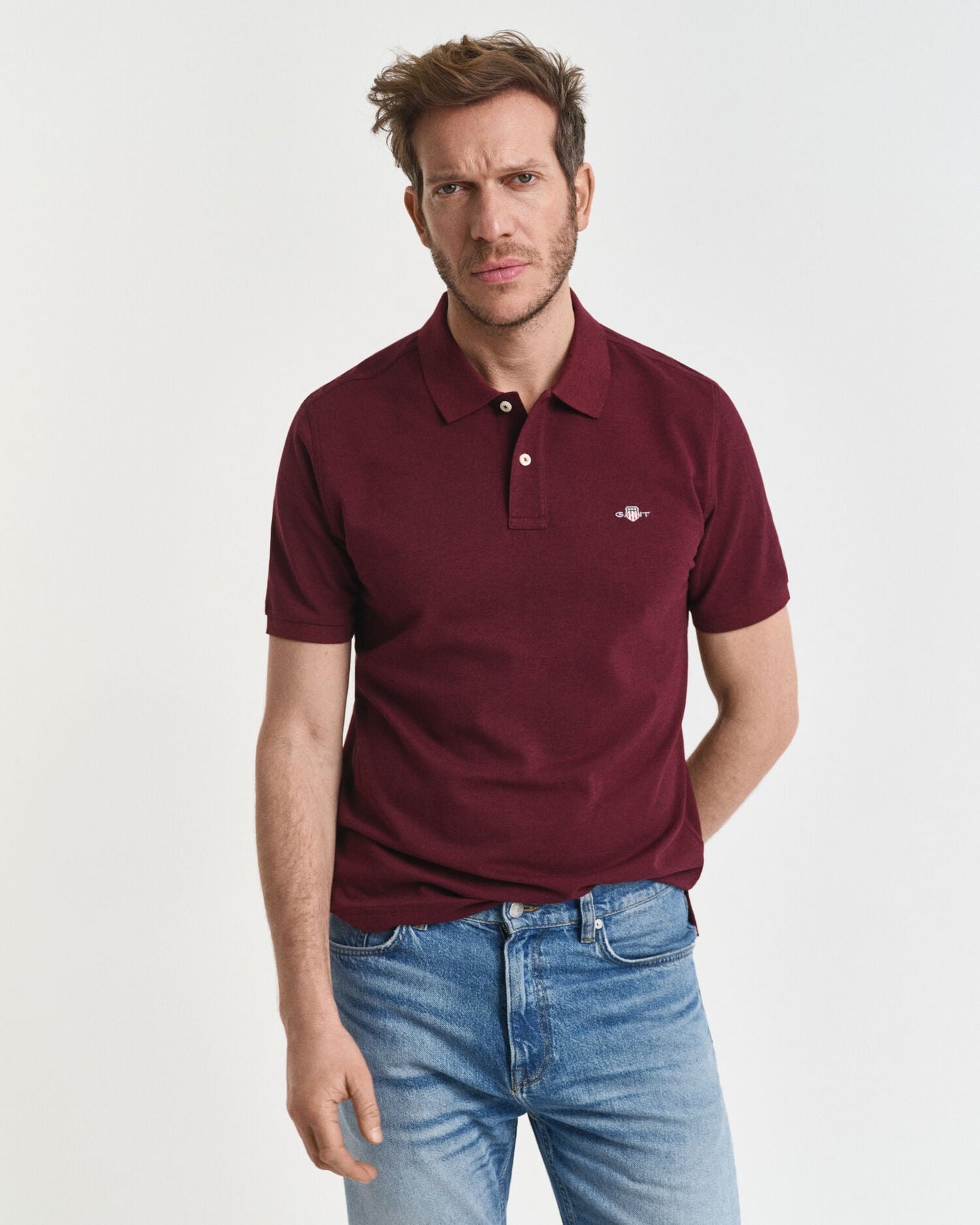 Polo en piqué coupe droite à écusson