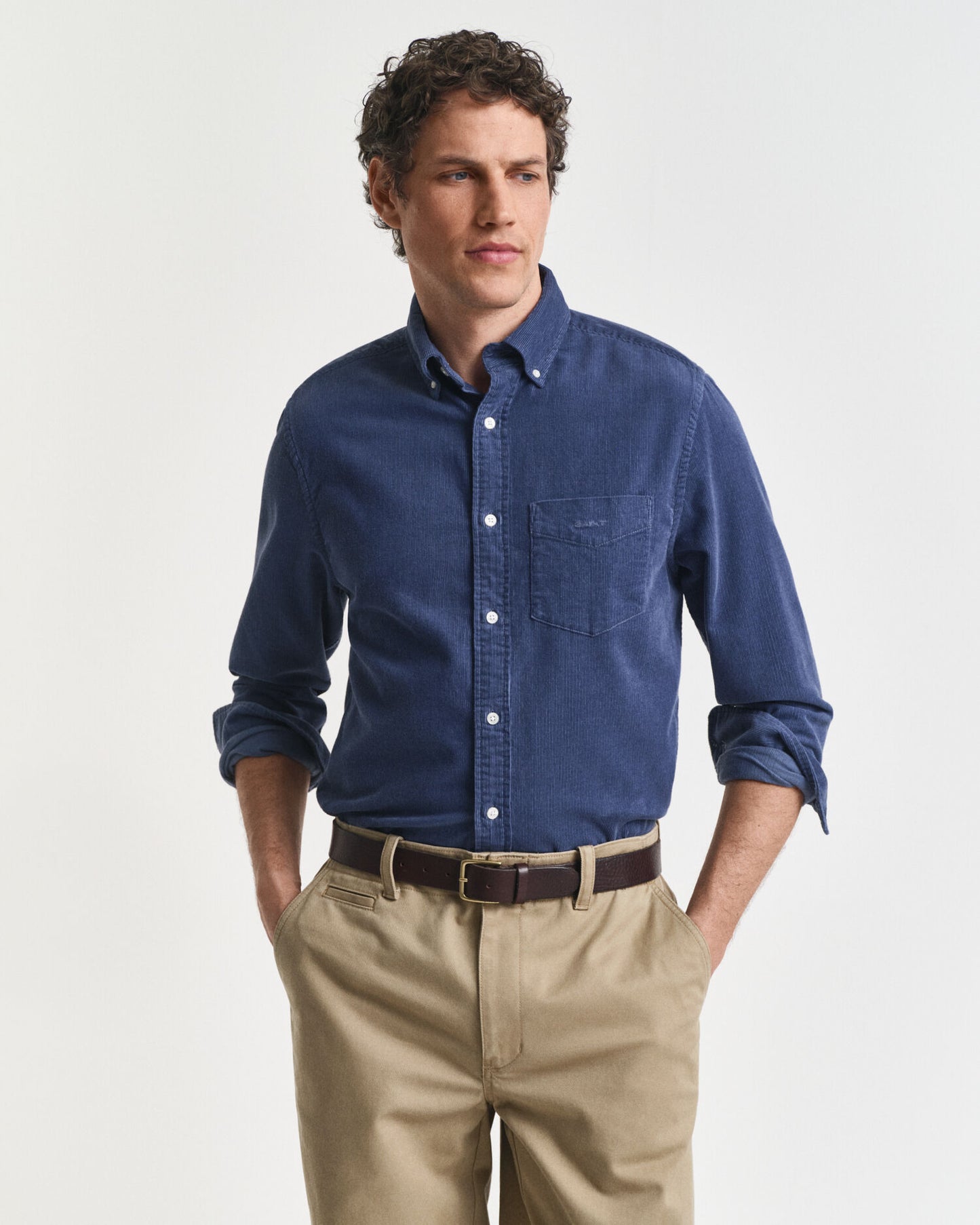 Chemise en velours côtelé coupe regular
