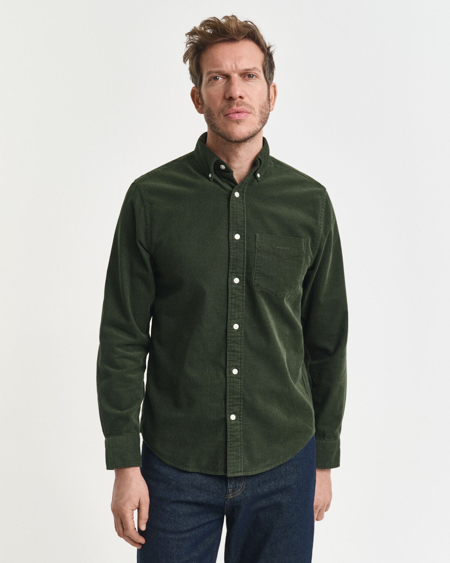 Chemise en velours côtelé coupe regular