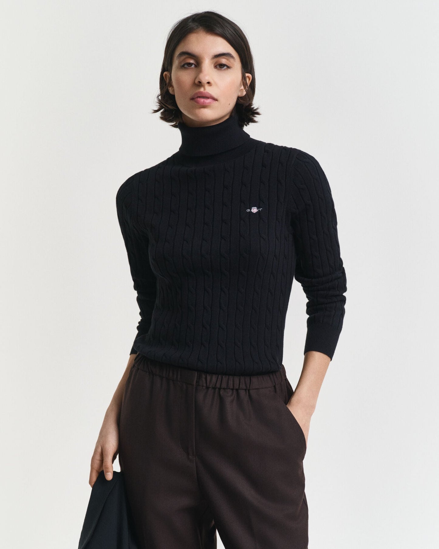 Rollkragenpullover aus Stretch-Baumwollkabelstrick