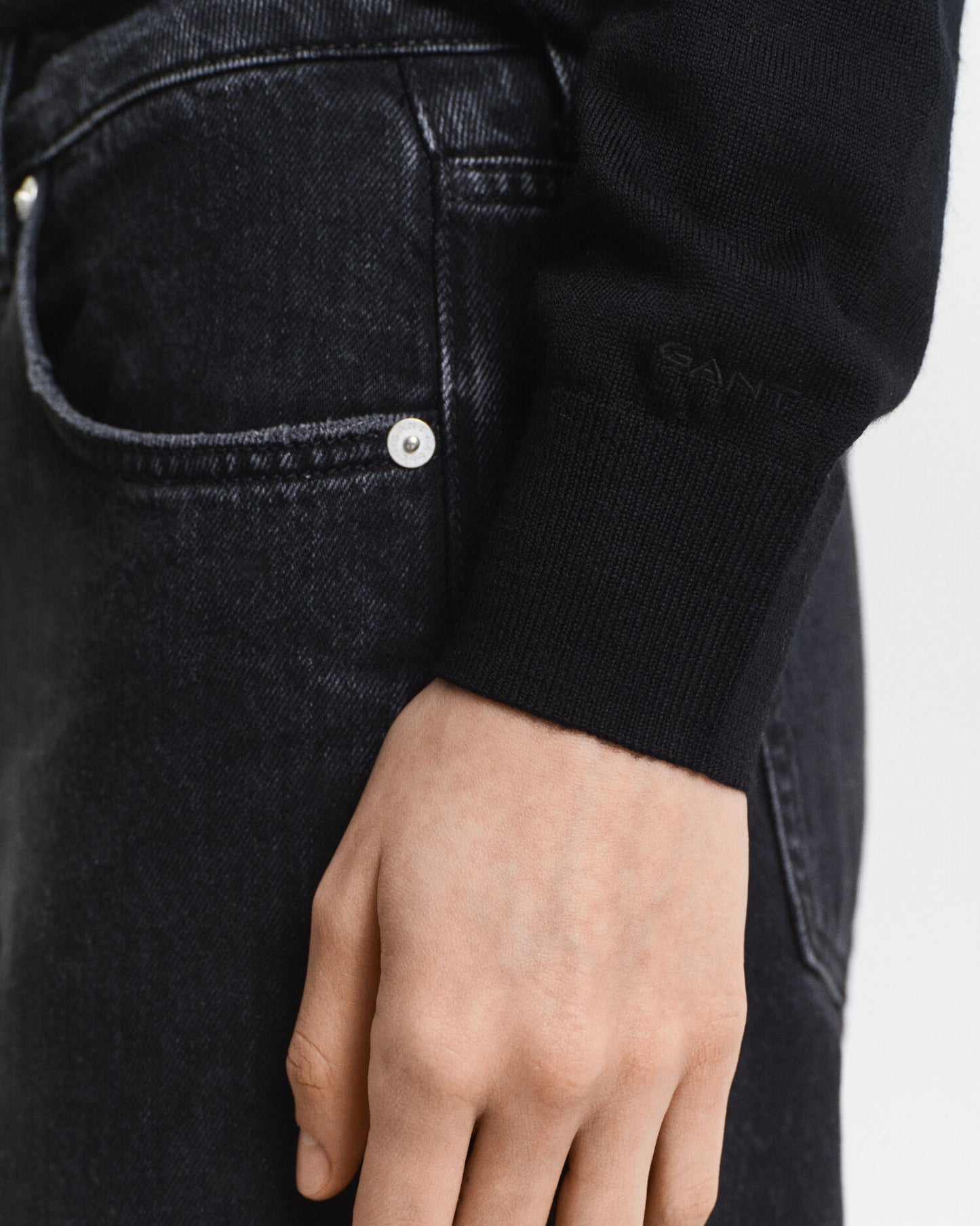 Pullover aus extrafeiner Merinowolle mit Rundhalsausschnitt