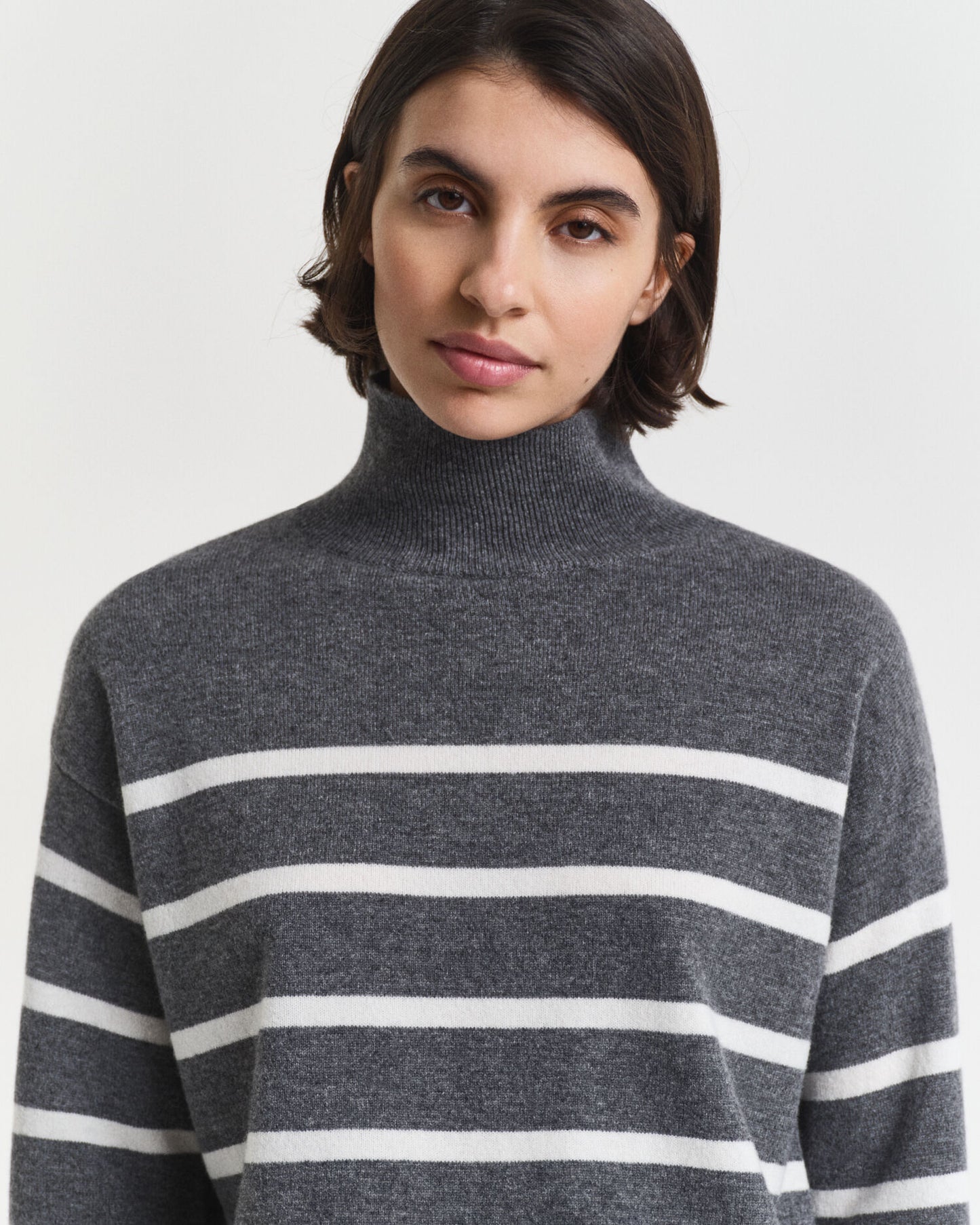 Gestreifter Superfein-Lambswool-Rollkragenpullover