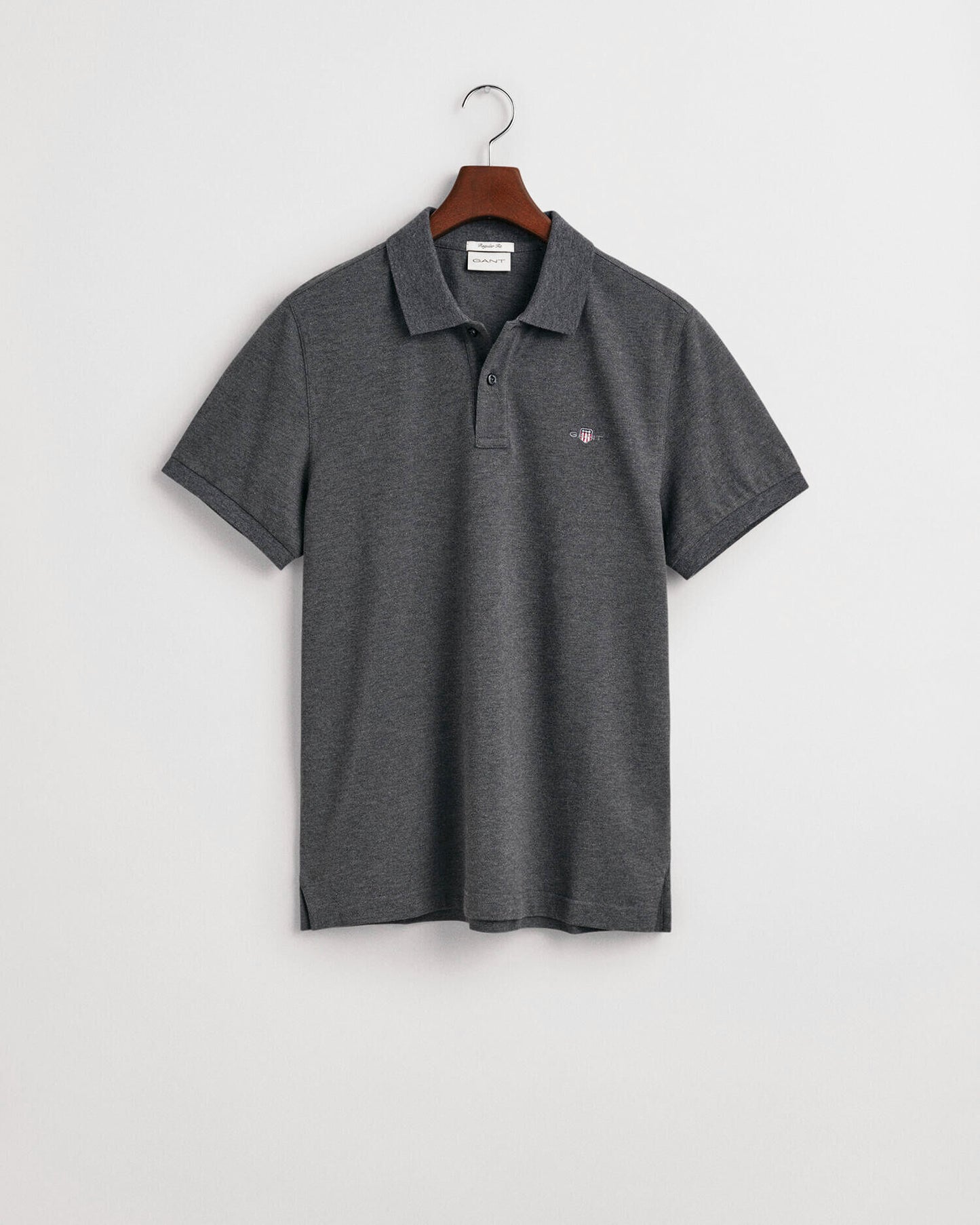 Polo en piqué coupe droite à écusson