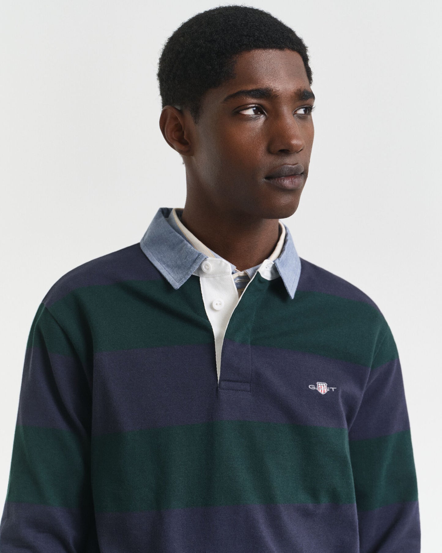 Rugger mit Chambray-Kragen und Streifen
