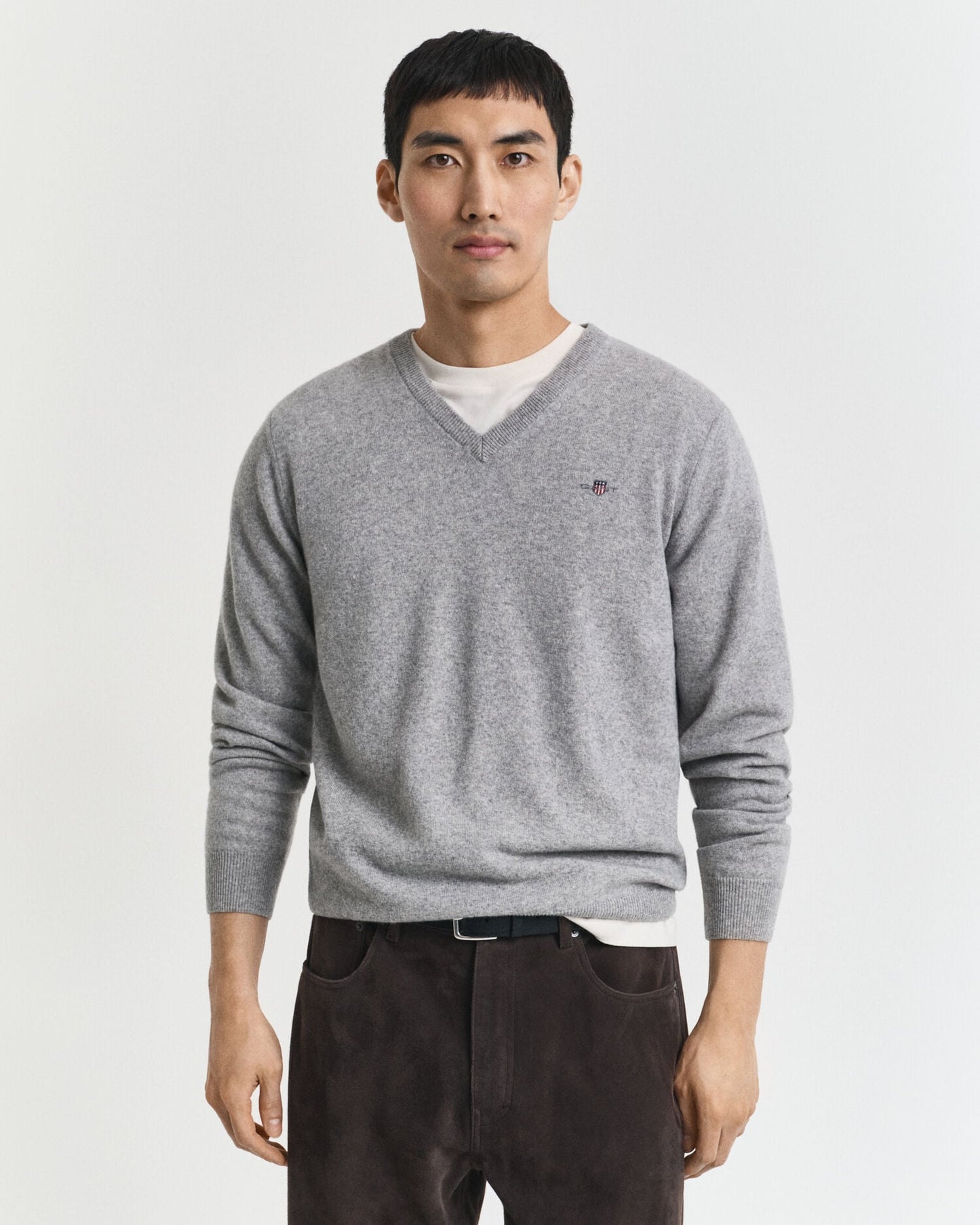 Feinster Lammwollpullover mit V-Ausschnitt